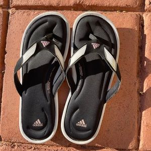 Adidas Memory foam flip flop